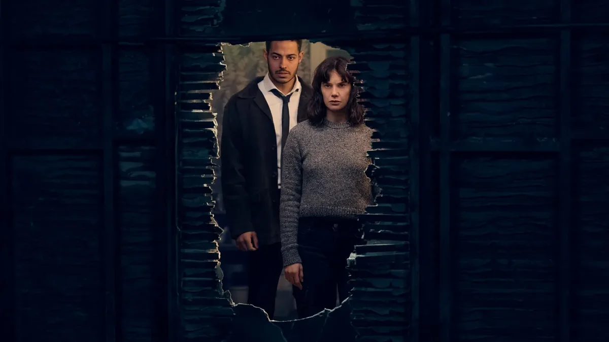 The Woman in the Wall - Staffel 1